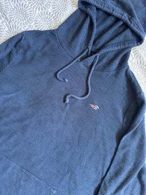 Hollister Navy Blue Textured Knit Pullover Hoodie Men’s XL